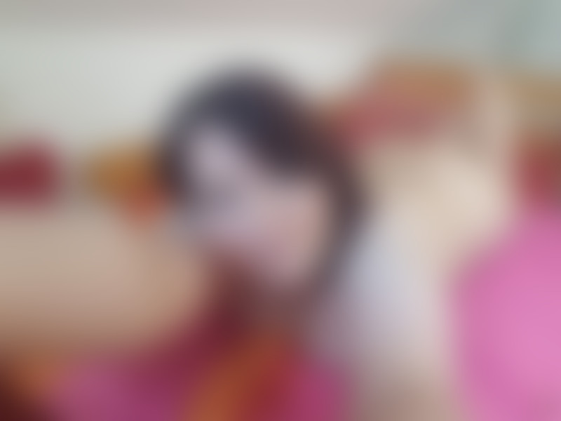 Dicke Frauen auf AmateurCommunity kennenlernen Lea-Love zieht sich aus auf AmateurCommunity